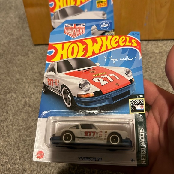 HOTWHEELS RARE PORSCHE SET 2023 2024 1-2/5 MINT BRAND NEW IN SEALED BOX!! - Picture 2 of 4